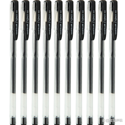 unium-100文具是一款标准型的学生中性笔,适用年龄为10-12岁.
